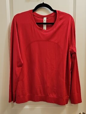 233. Lululemon Swiftly Relaxed Long Sleeve